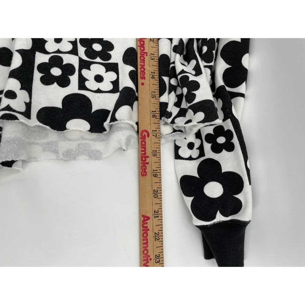 Cropped Hoodie Women Large Black White Retro Floral Check Indie Streetwear Y2K - Picture 8 of 8